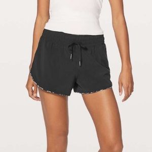 Lululemon Choose A Side Short 3"